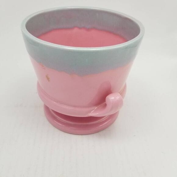 Vintage Planter Hull Pottery, Pedestal Foot, Pink Blue, Double Handles - Picture 4 of 6